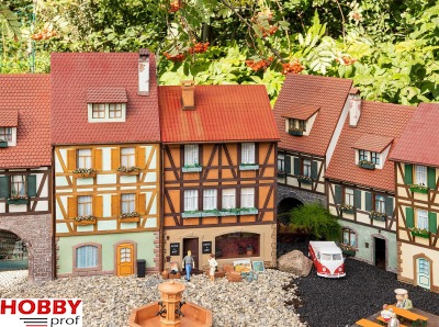 Half-timbered house with shop window, Relief model