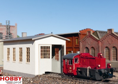 Small Locomotive Shed Building Kit