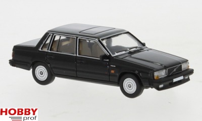Volvo 740 ~ Black 1984